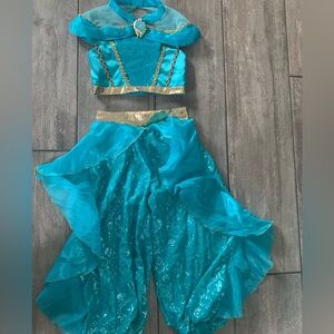 Disney store Jasmine outfit size 5/6